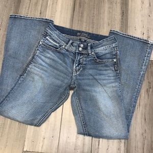 Like New Silver Jeans Suki Flap Bootcut 25/30.